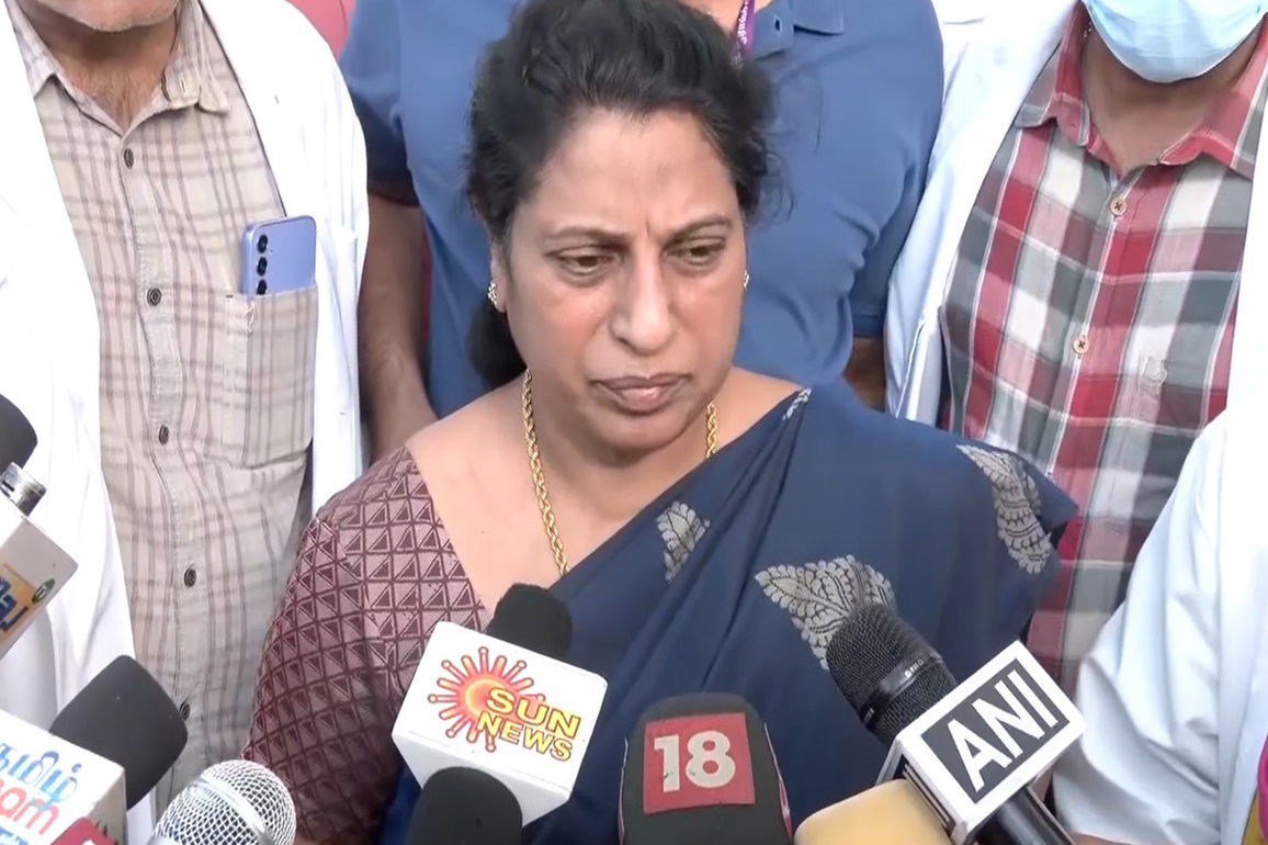 Karur stampede: Two on ventilator; post-mortem, handover of bodies of dead to be by noon