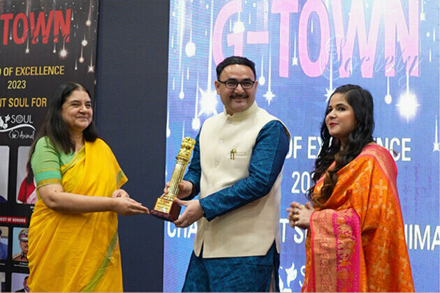 Parmanu Defence Academy Dehradun Honored with Education Excellence Award by Member of Parliament Menaka Gandhi