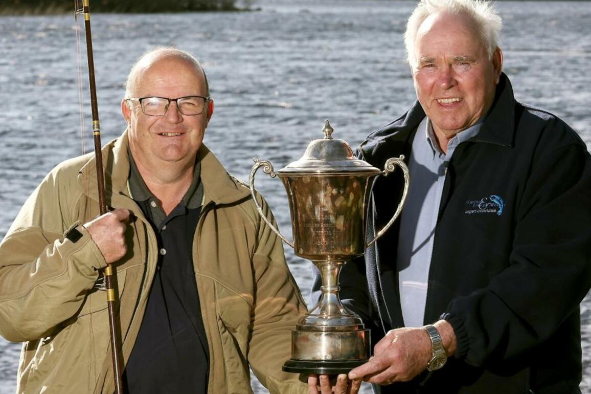 Fishing community celebrates the first salmon of the season