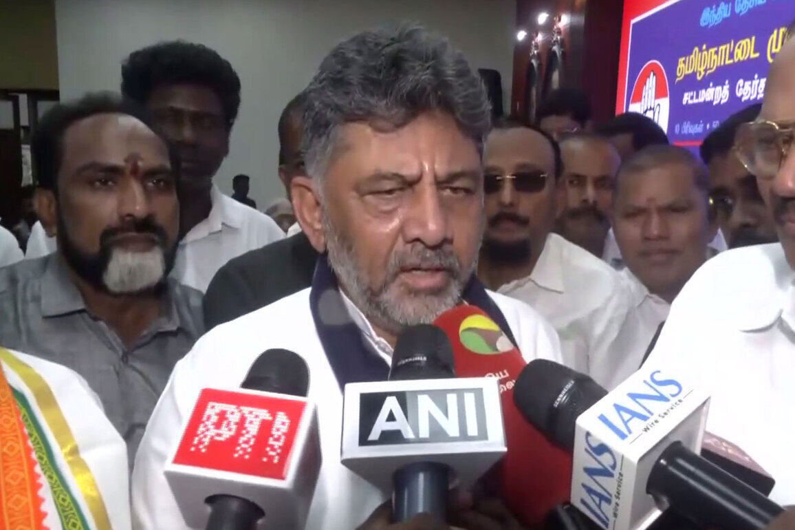 "Indian National Congress is not with him": DK Shivakumar slams Vijay's claim of Congress cadres' supporting TVK
