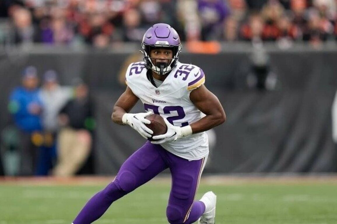 Ty Chandler: Five Things to Know about new Saints running back
