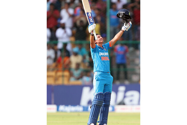 "Go and buy a mirror": Harmanpreet reveals coach Amol's aggressive message to Team India after run of losses in CWC25 winning campaign