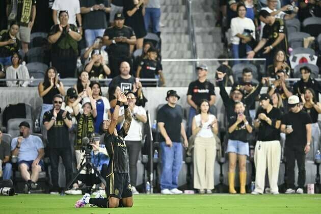 Denis Bouanga's hat trick lifts LAFC over Real Salt Lake