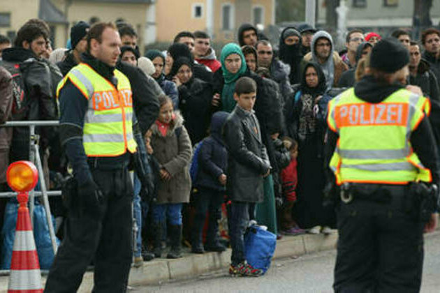 Compulsory work for refugees introduced in EU country
