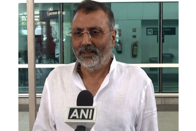 "Congress should answer why they tied India's fate to the dollar": Nishikant Dubey