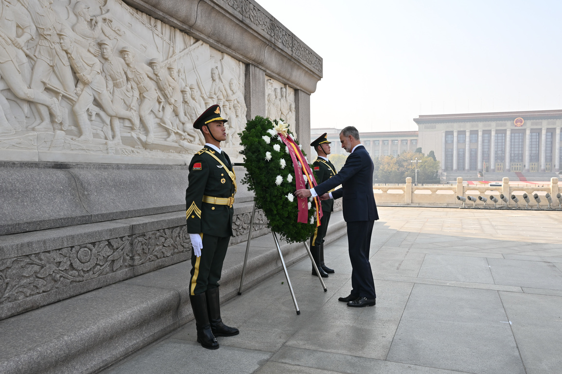 CHINA-BEIJING-SPANISH KING-MONUMENT-TRIBUTE (CN)
