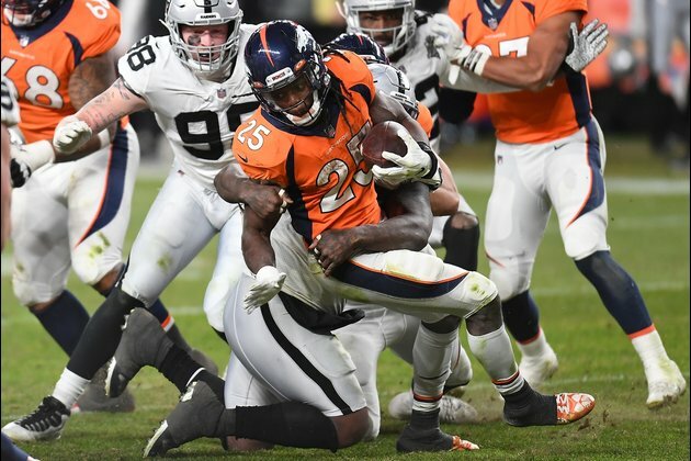 Uncertainty follows Raiders into rivalry game with Broncos