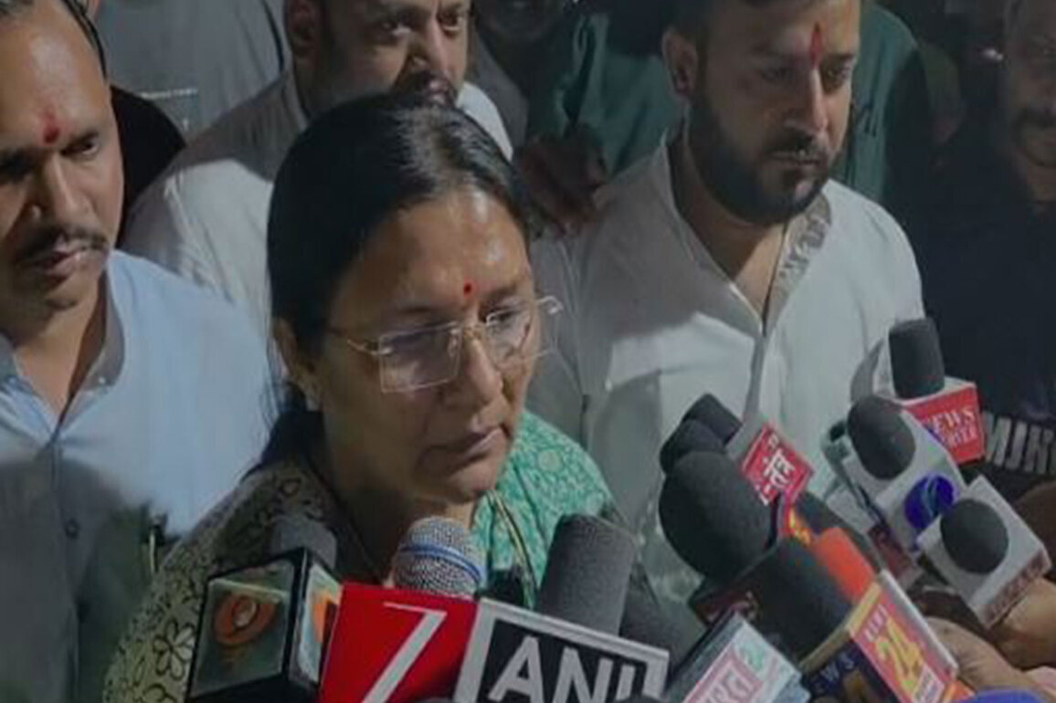 Dhar road accident: 15 dead after pickup vehicle overturns; Union Minister Savitri Thakur visits hospital
