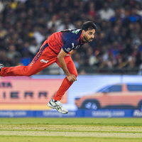 "One of the best bowlers India has produced": Krunal hails Bhuvneshwar after RCB's win over MI