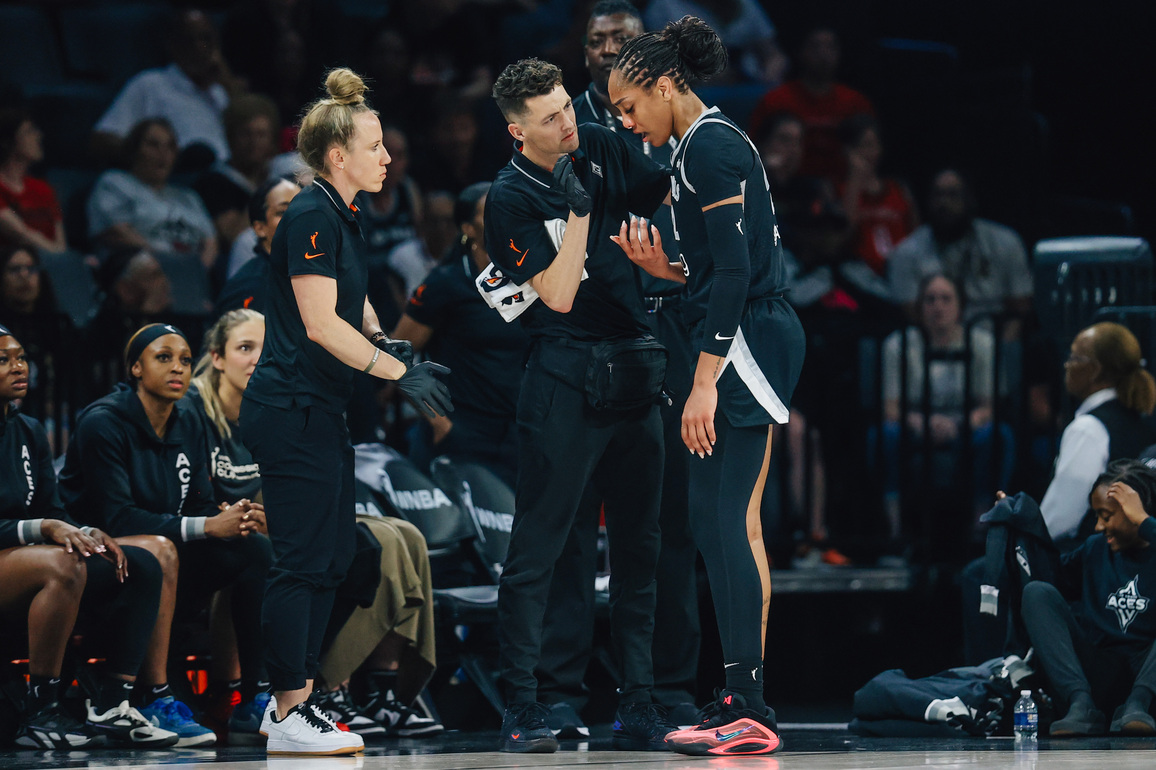 Aja Wilson injured in Las Vegas Aces loss to Los Angeles Sparks - Aces