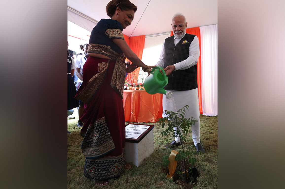 PM Modi congratulates Trinidad and Tobago on adopting UPI