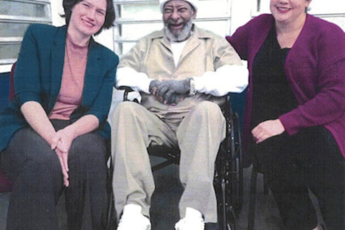 Gov. Ivey commutes death sentence of Charles 'Sonny' Burton