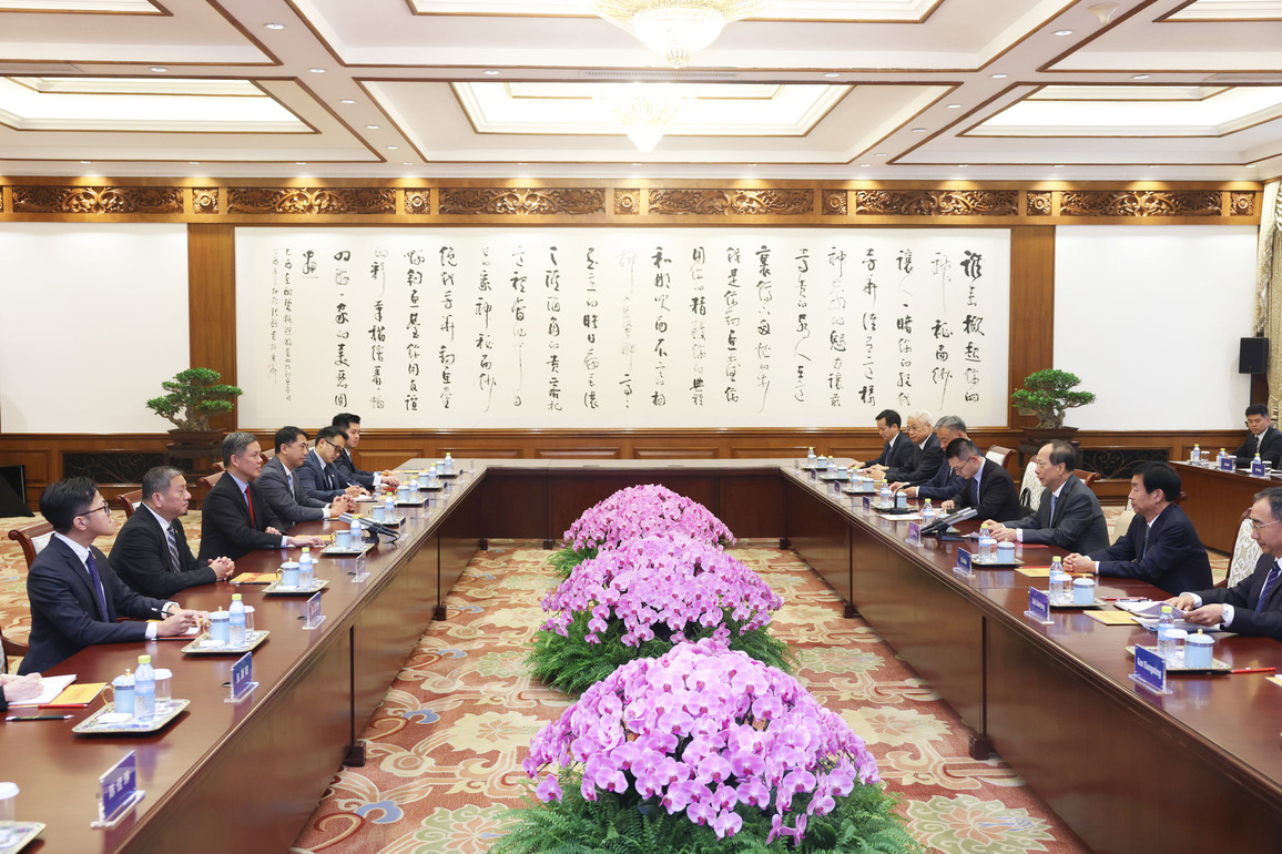 CHINA-BEIJING-SHI TAIFENG-SINGAPORE-COORDINATING MINISTER FOR PUBLIC SERVICES-MEETING (CN)