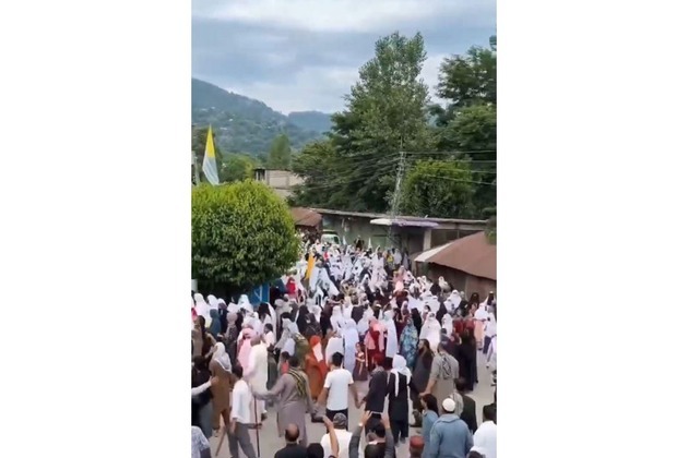 Overseas Kashmiris hold "massive gathering" in London against Pak govt crackdown, arrest of activists in PoJK