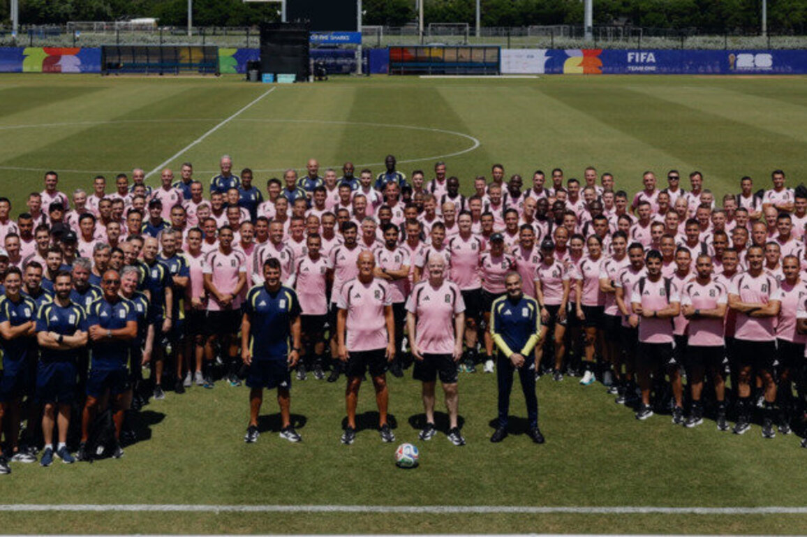 FIFA President welcomes Team One at training camp in Miami