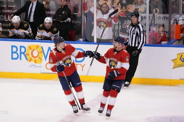 NHL roundup: Panthers roll past Bruins to remain unbeaten