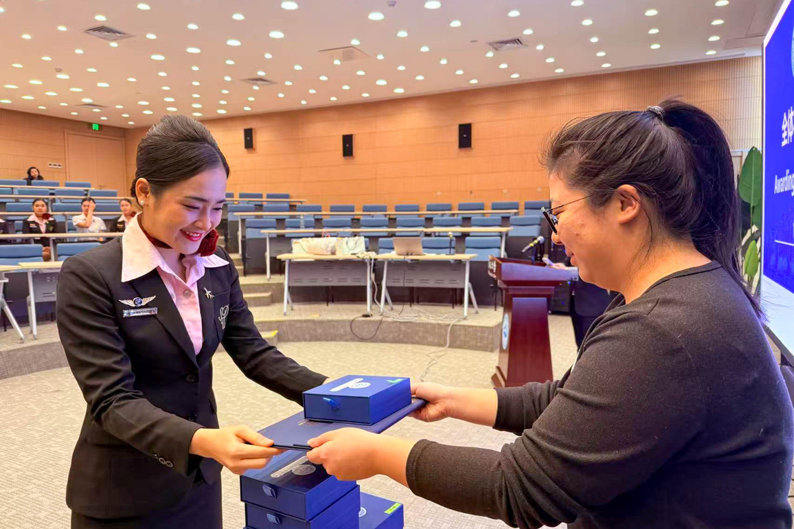 "Laowai" in China | Thai flight attendant trainees pursue professional studies in China