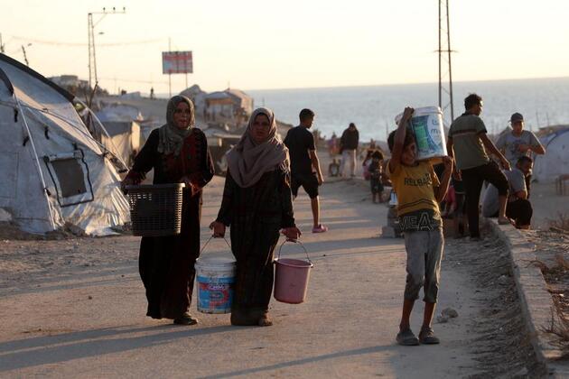 Exhausted by war, Gazans await progress from ceasefire talks in Egypt