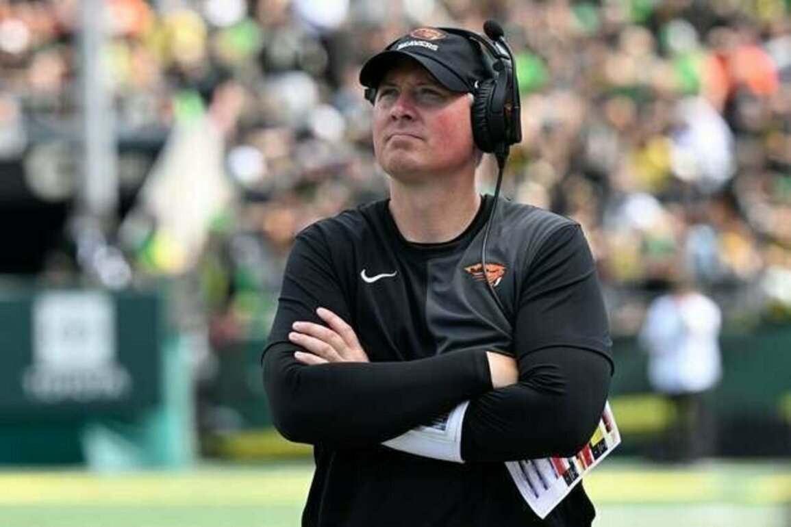 Oregon State fires Trent Bray after 0-7 start