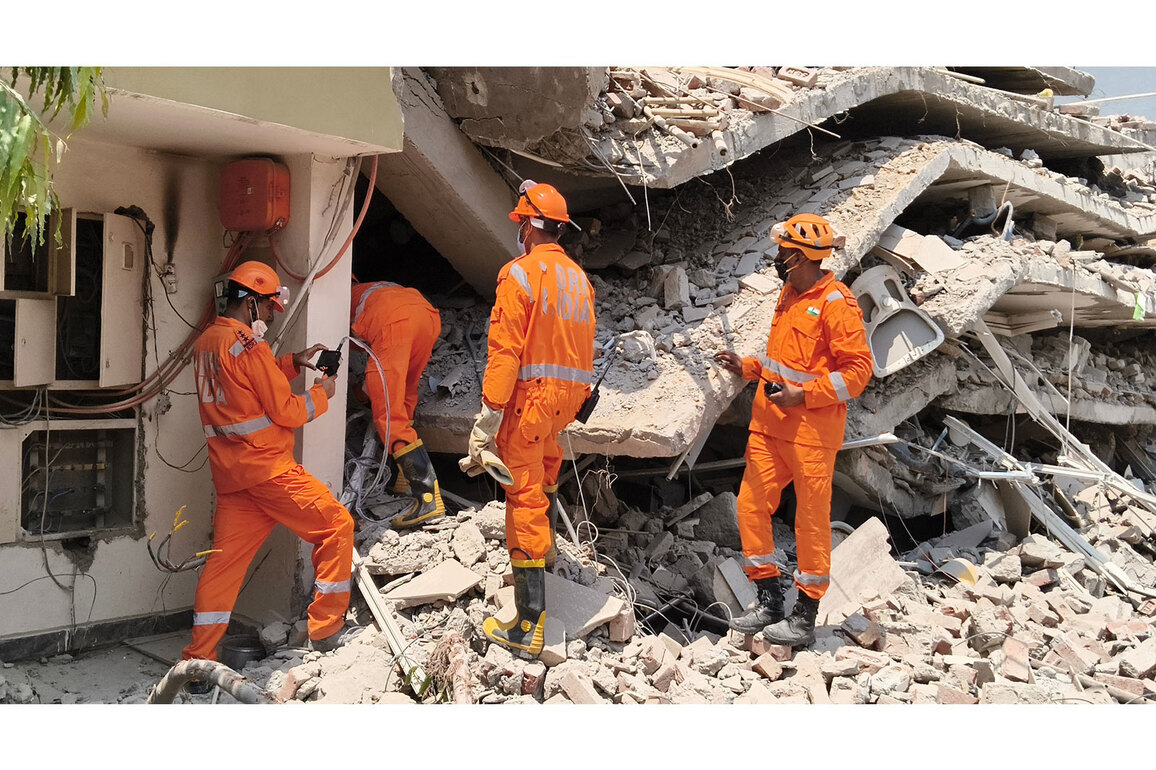 Delhi LG expresses grief over deaths in Mehrauli building collapse, orders immediate relief