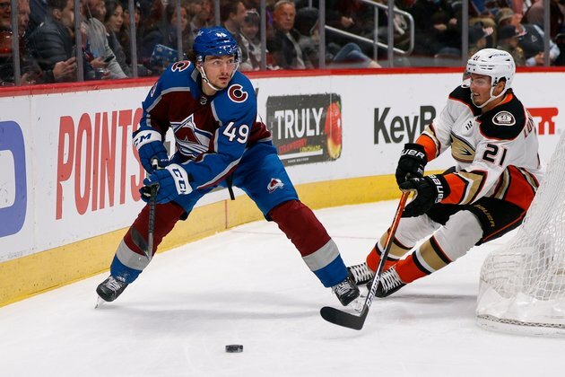 Avalanche defeat Ducks for 6th straight win