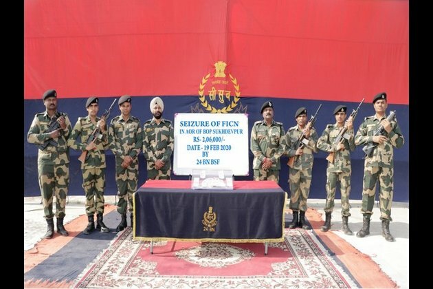 BSF recovers FICN of face value of Rs 2,06,000 in Kolkata