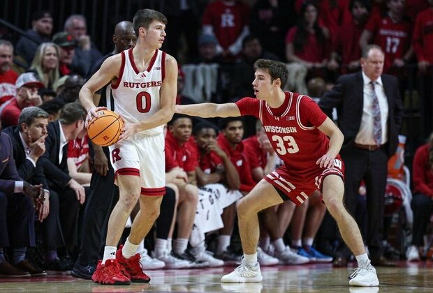 Wisconsin holds Rutgers in check for easy win