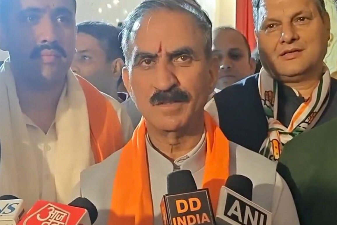 Himachal CM reduces convoy size; cuts down salaries of ministers, MLAs after PM Modi's appeal