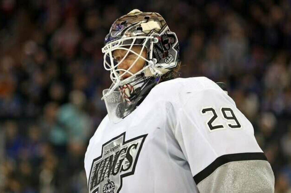 Kings acquire G Pheonix Copley from Lightning