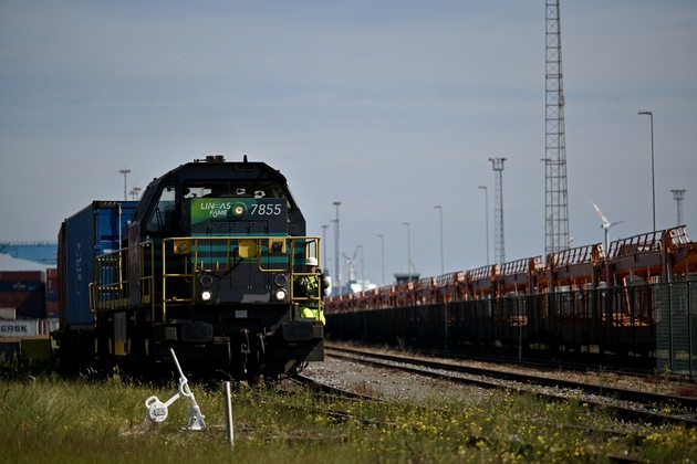 BELGIUM-ZEEBRUGGE-MANNHEIM-DIRECT BLOCK TRAIN SERVICE-CHINA-COSCO