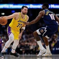 Lakers head to Denver with chance to leap past Nuggets