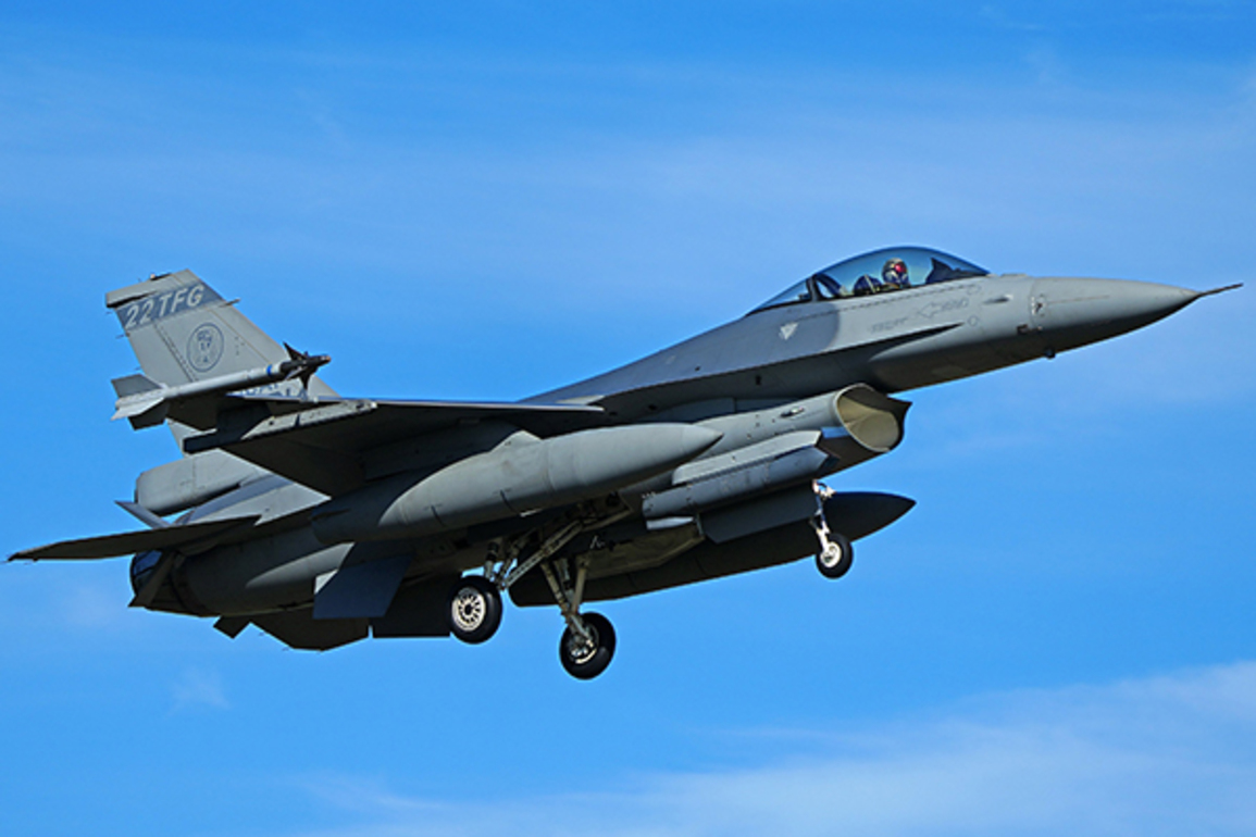 China hikes up military activity in Taiwan