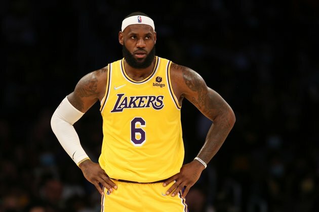 Expect fireworks as Lakers and Warriors open NBA 75
