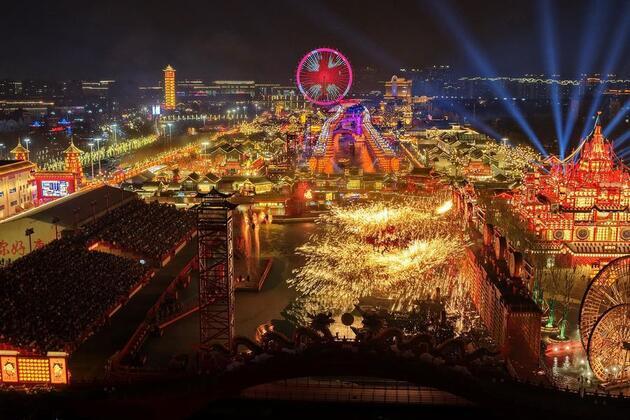 Holiday spending soars as record-long Spring Festival fuels economic vitality