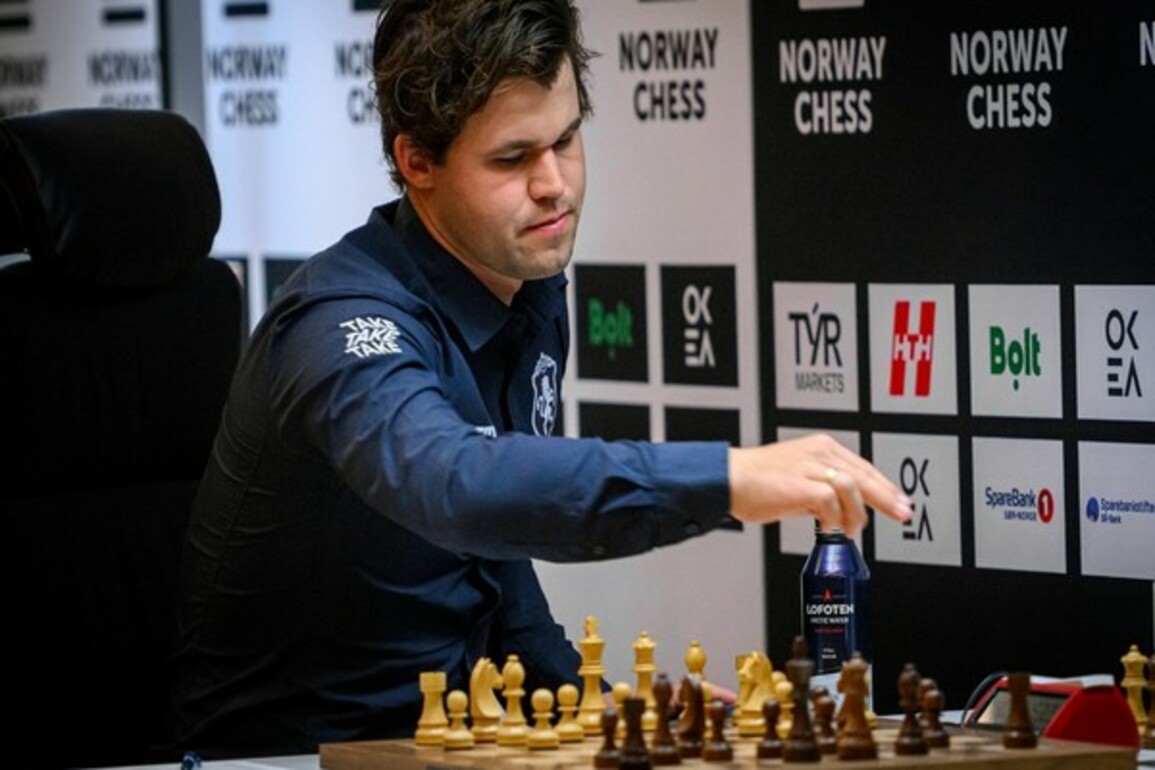 Carlsen aggressively bangs table, sends chess pieces falling after loss to Gukesh during Norway Chess competition