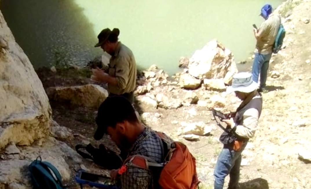Pesquisadores do SGB e dos EUA em trabalho de campo no Nordeste