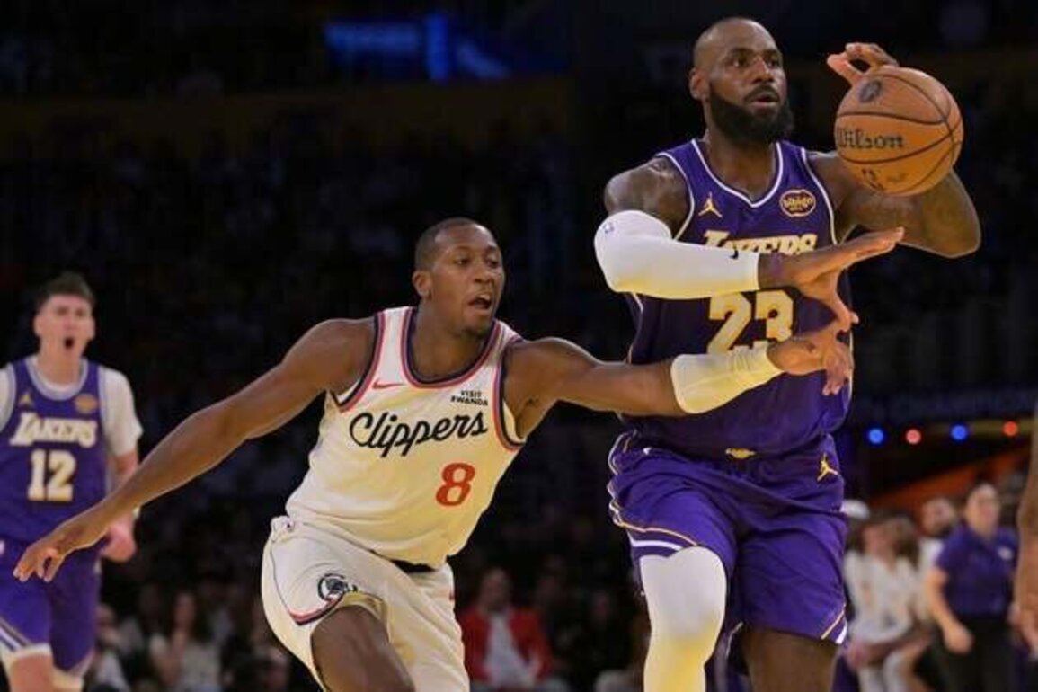 LeBron James (foot) won't play against Pelicans
