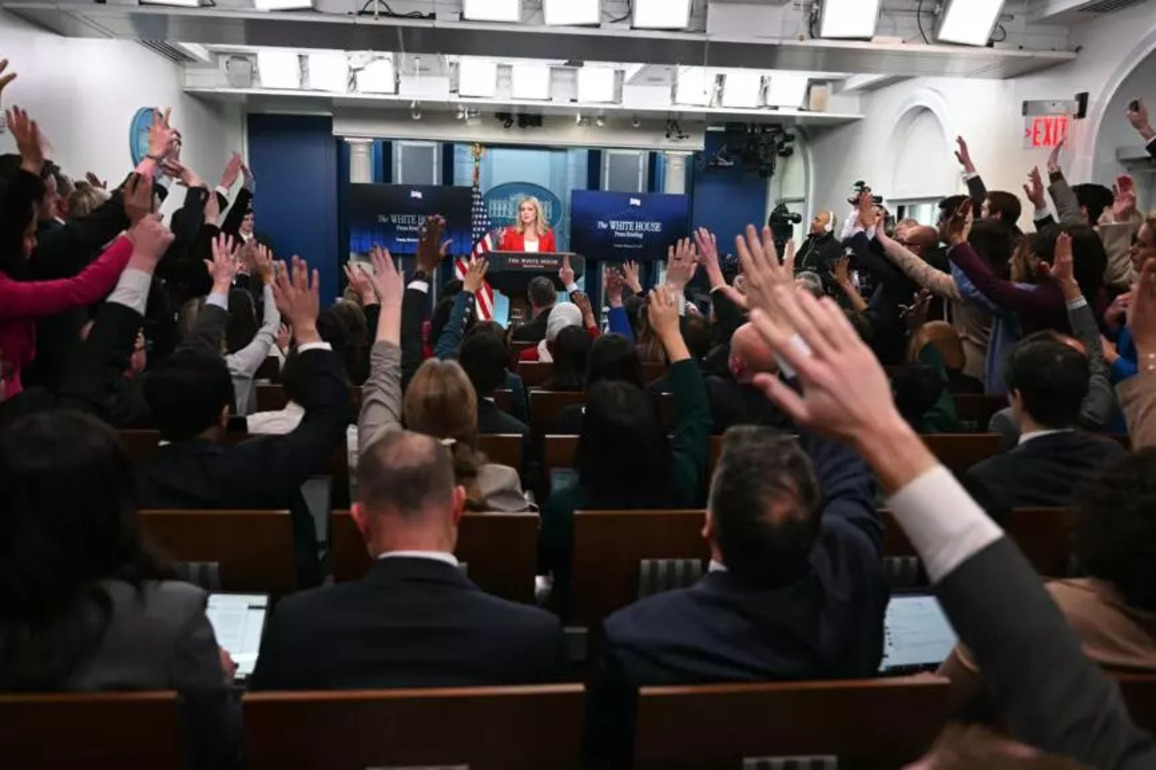 White House says it will decide which news outlets cover Donald Trump