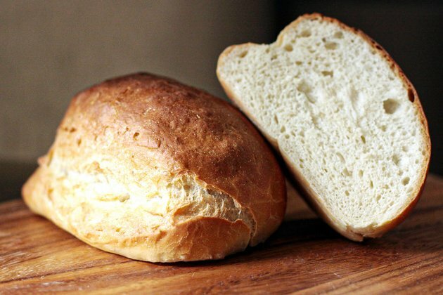 City loaf: A Soviet type of breakfast bread to bake at home (RECIPE)