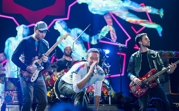 Coldplay performing in Hamburg in 2017 | Credit: Frank Schwichtenberg