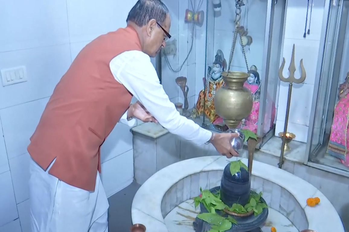 Shivraj Singh Chouhan offers prayers as PM Modi becomes longest-serving elected PM, hails 12 years of development