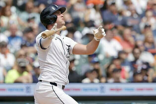 Twins offense erupts in 9-4 win over division-leading Tigers