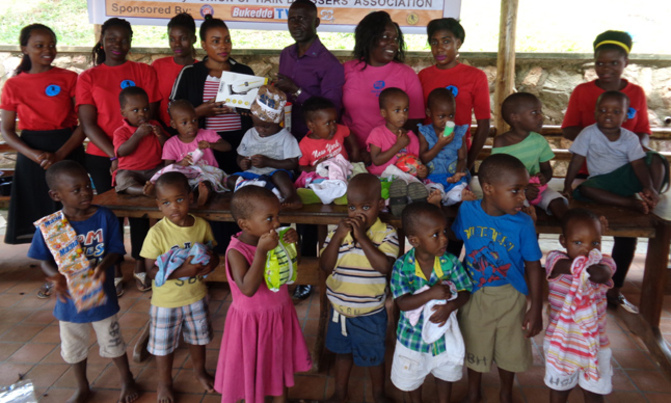 Hairdressers association donates to Sanyu Babies Home Hairdressers association donates to Sanyu Babies Home