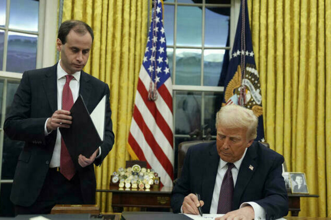 Trump orders Pentagon to target foreign drug cartels