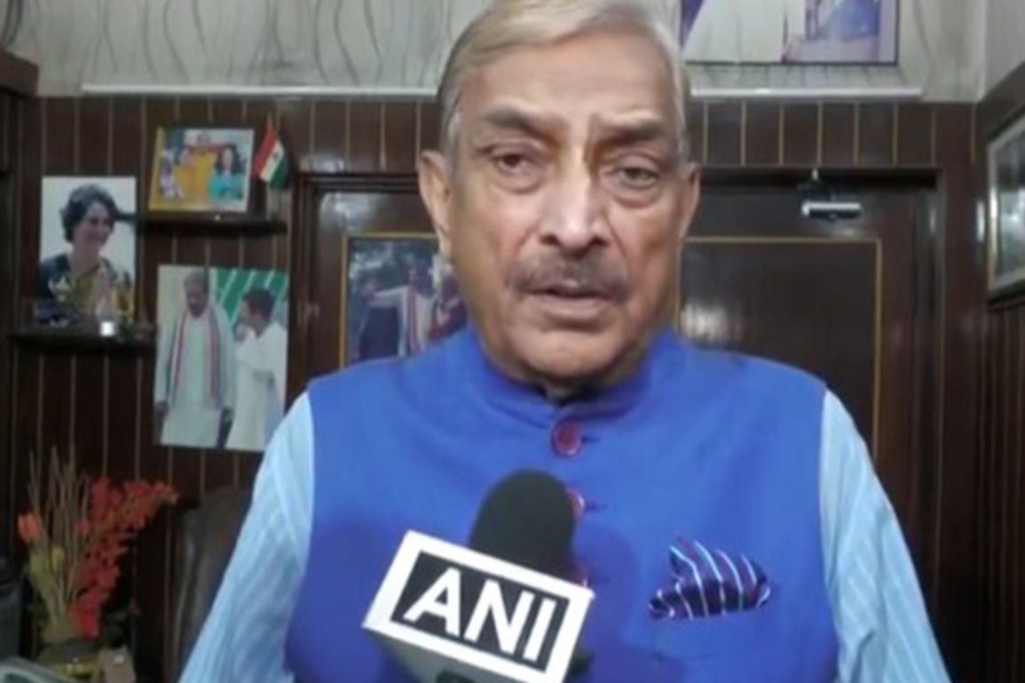 "BJP, and its two allies.." Congress' Pramod Tiwari slams Mahayuti govt amid language row