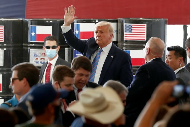 Trump Extracts Campaign Cash in Texas Oil Fields