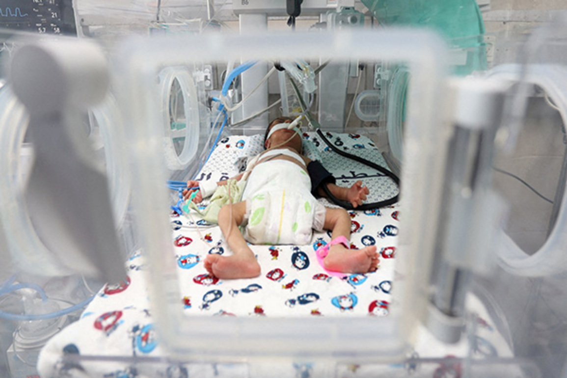 Pak: Newborn dies of lack of incubator in Jacobabad