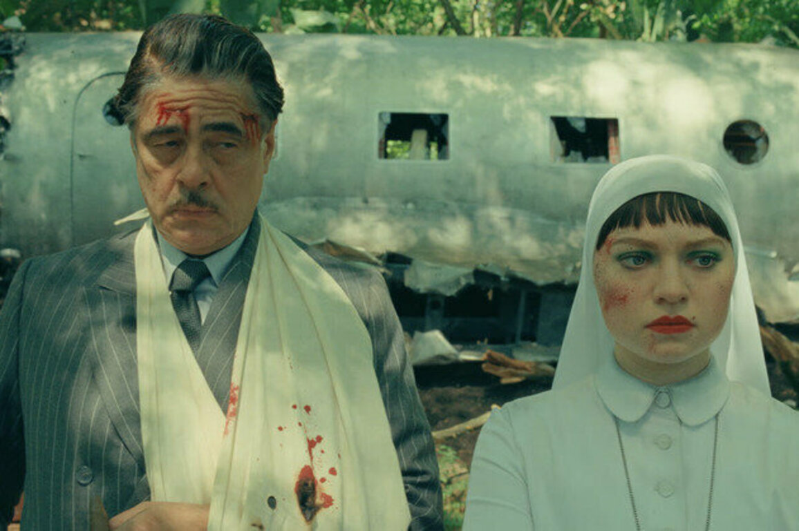 The Phoenician Scheme: a fun watch even though it's the same journey in a different vehicle