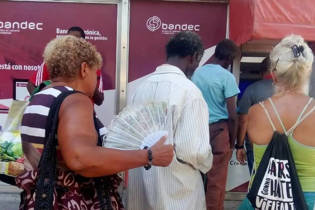 Cuba's Pension Increase Lost in Inflation and Devaluation - Havana Times