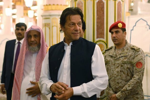 Pakistan To Seek IMF Bailout To Quell Economic Crisis